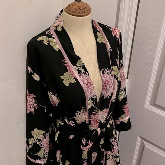 Oscar De La Renta Pink Label Vintage Y2K Black Floral Silky Tie Kimono Robe - Picture 3 of 5